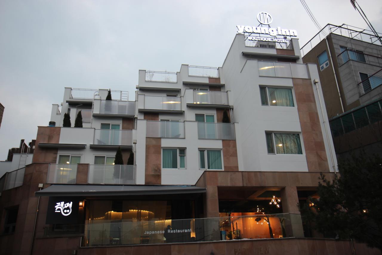 The Hotel Young Inn Seoul Exterior photo